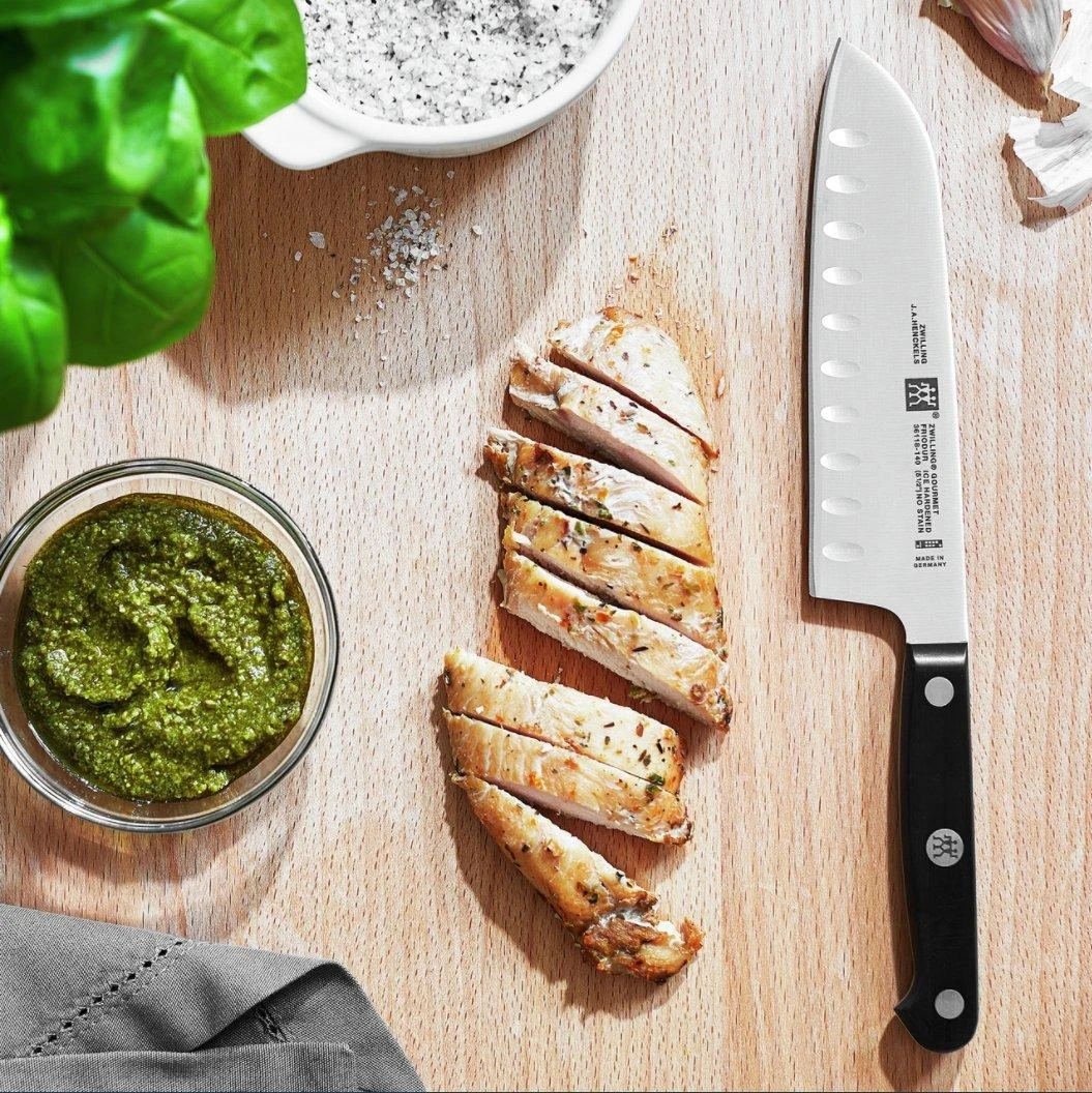 Zwilling Gourmet Santoku 18 Cm, 36117-181 7 Zwilling Gourmet Santoku 18 Cm, 36117-181 - Imagen 7