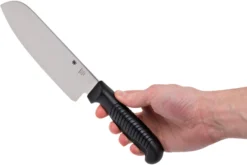 Spyderco K08PBK Santoku 16.5 Cm, Negro -Victorinox Tienda de ventas SPK08PBKB 06 spyderco kitchen scaled